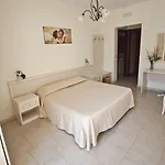 Alojamento de Acomodação e Pequeno-almoço Rs San Sebastiano Holidays