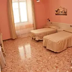 Alojamento de Acomodação e Pequeno-almoço Rs San Sebastiano Holidays 4*